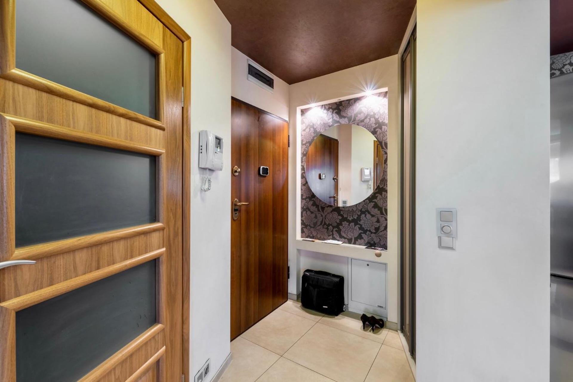 Apartament Rondo Verona - Free, Secure Parking For Guests Wrocław Exterior foto